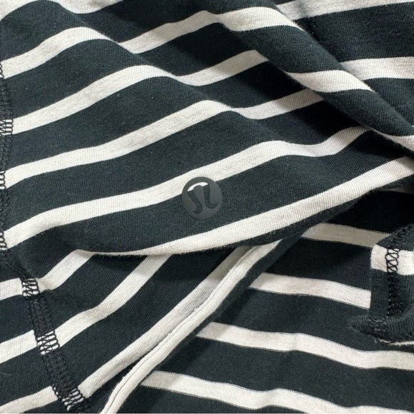 Lululemon All Tied Up Tank Open Back Top Yachtie Stripe Black Chrome - Picture 4 of 7